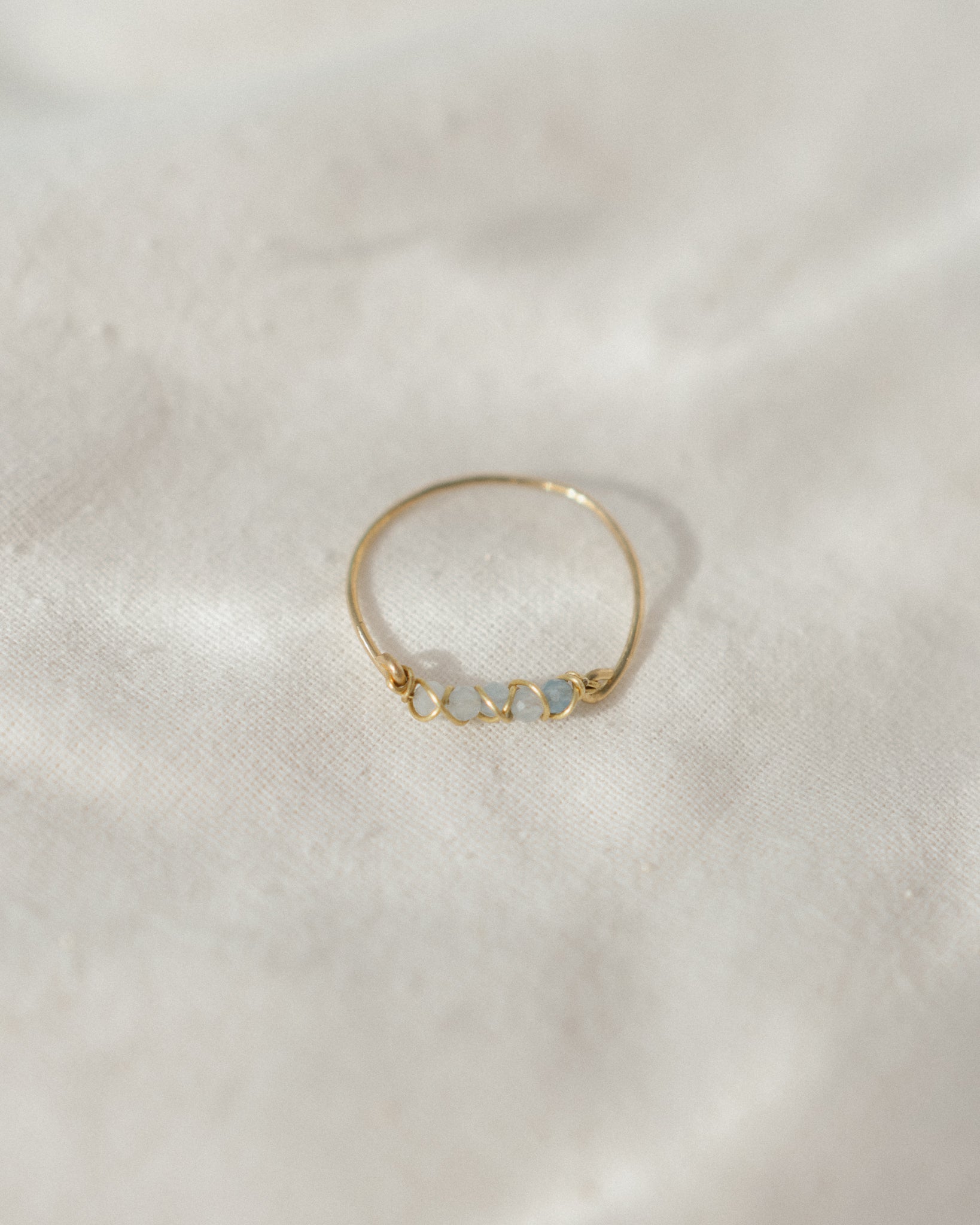 Twist of Light Ring