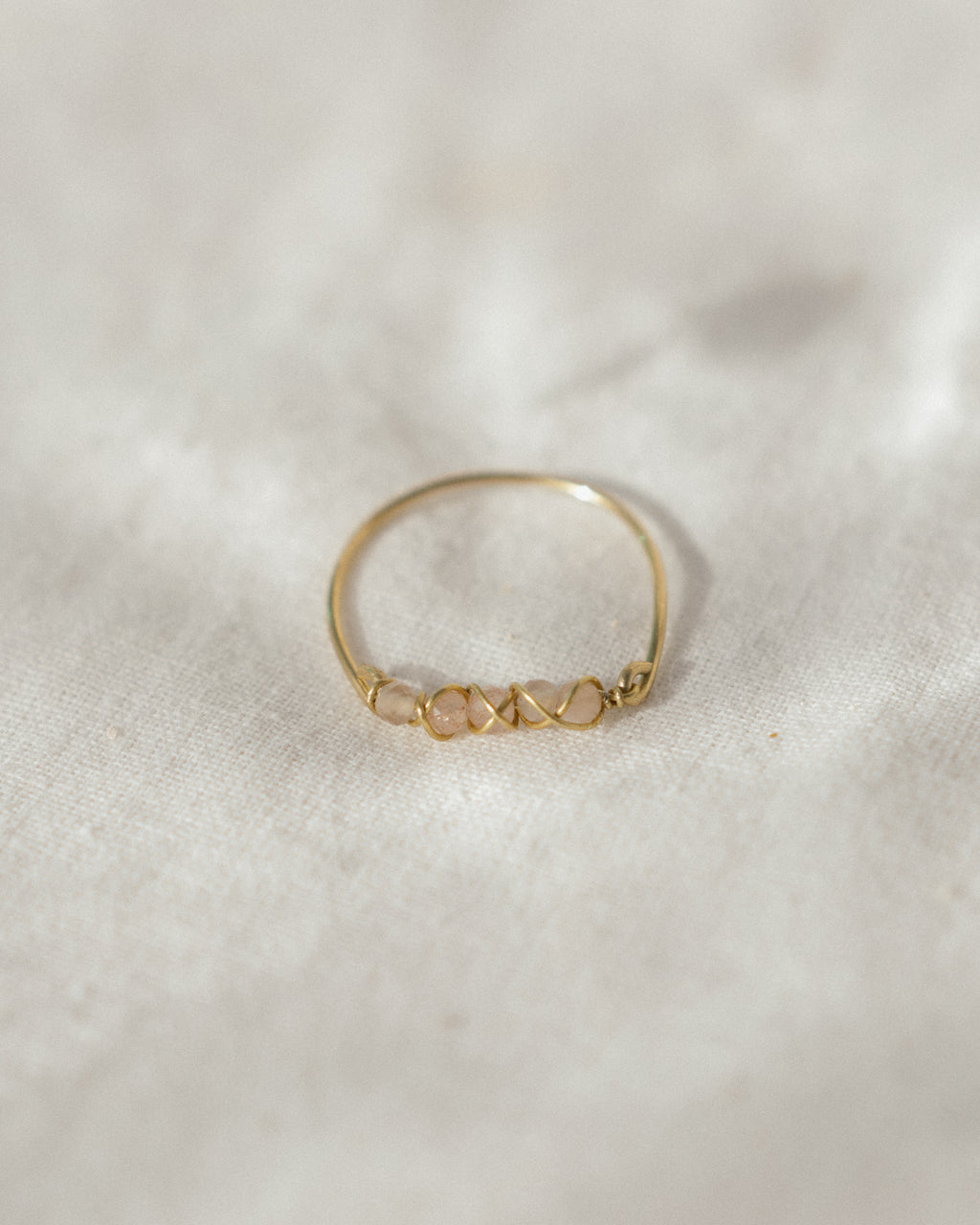 Twist of Light Ring