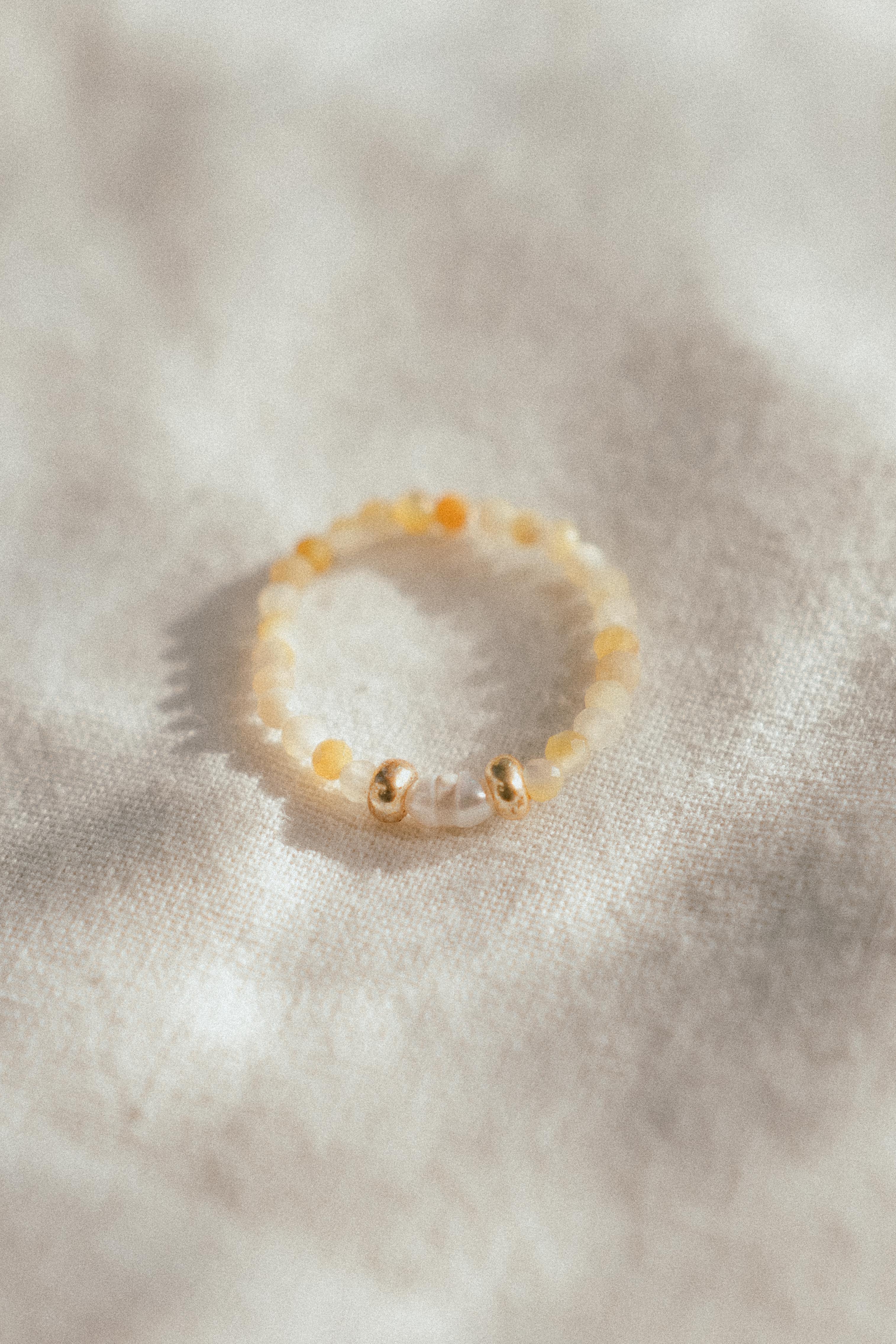 Luna Pearl Ring