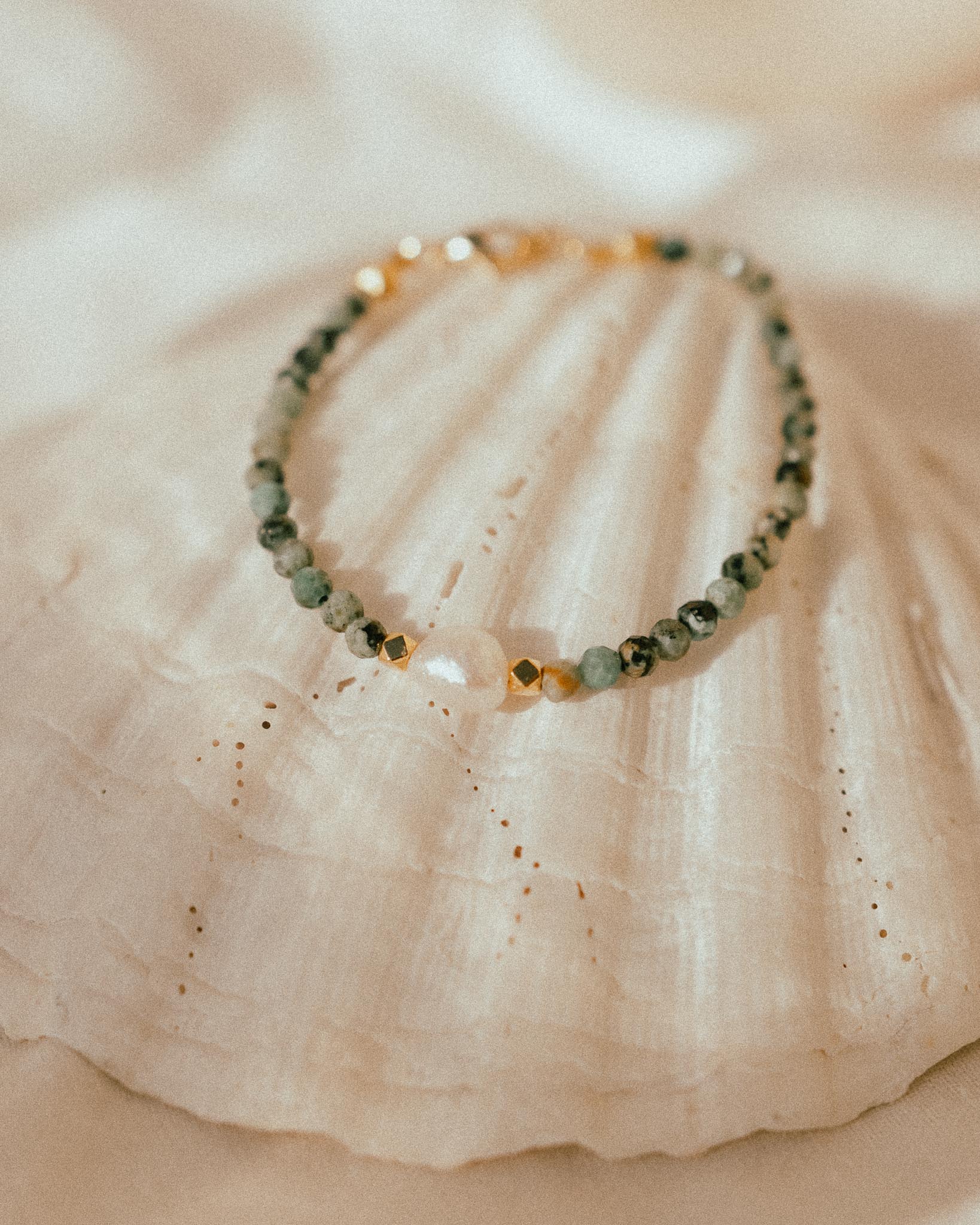 African Turquoise x Pearl