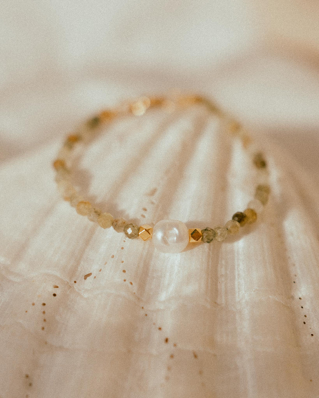 Green Garnet x Pearl