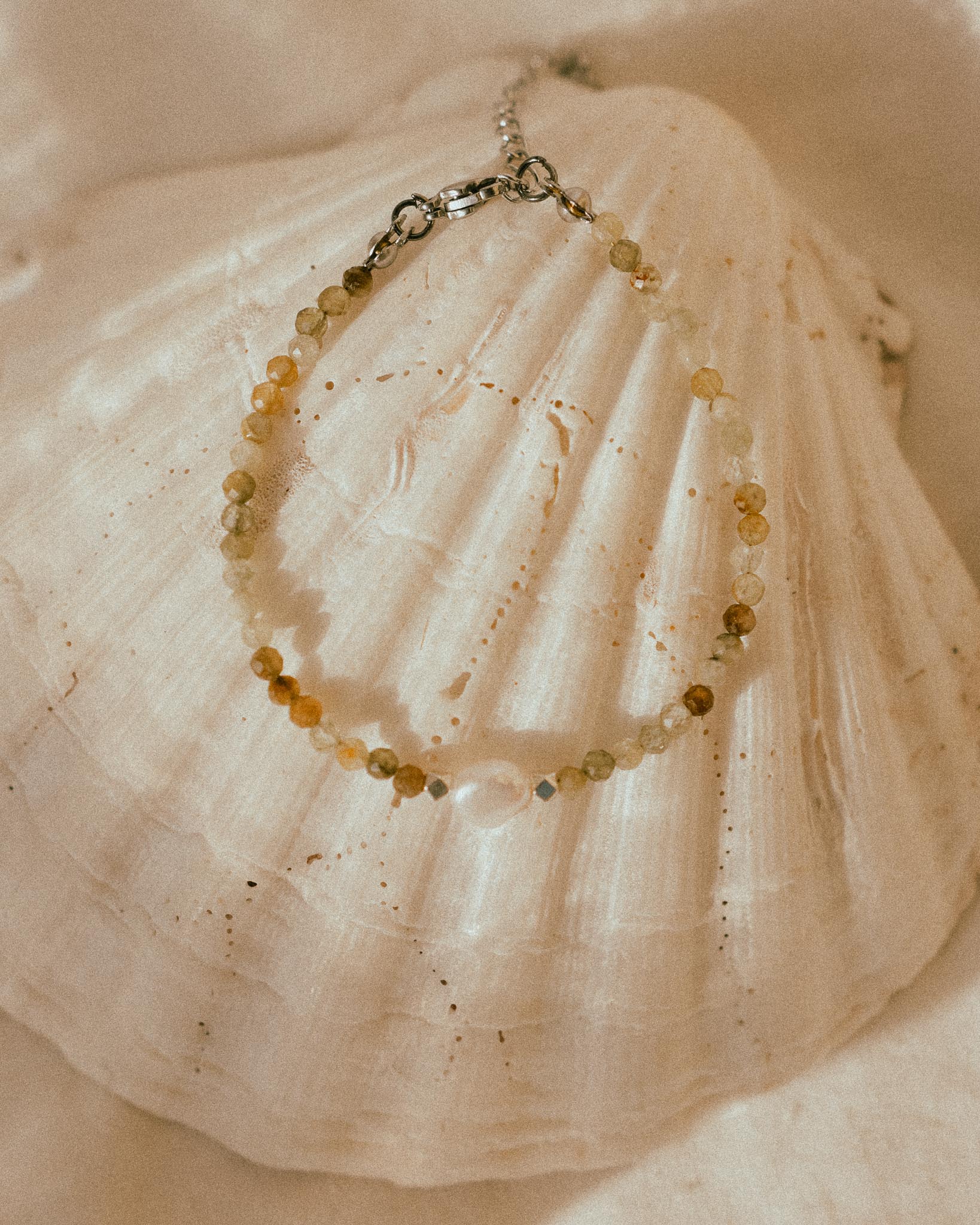 Green Garnet x Pearl