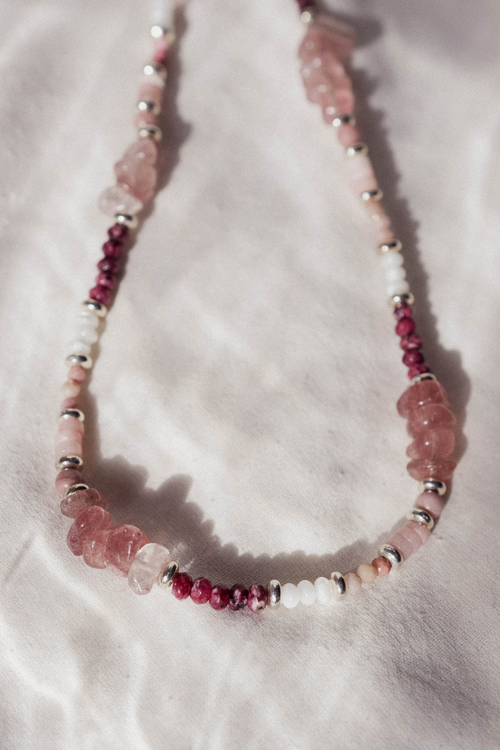 Salty blush necklace